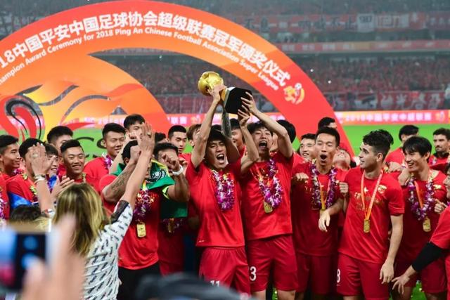 5.28号：国足大消息！首位被炒教练出炉，科林贝尔因故被足协辞退
